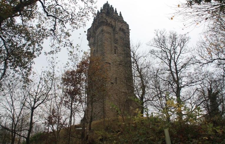 Wieża monument z połowy XIX wieku zbudowana na część Williama Wallace.JPG