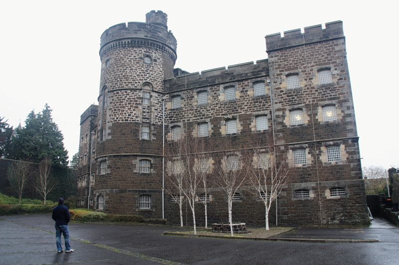 Budynek więzienia z XVIII wieku. Dzisiaj w jego wnetrzach znajduje się muzeum..JPG