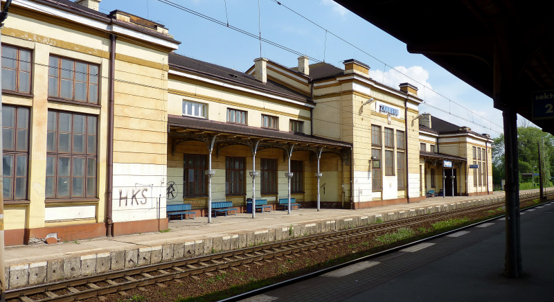 Dworzec kolejowy  w Zawierciu.JPG