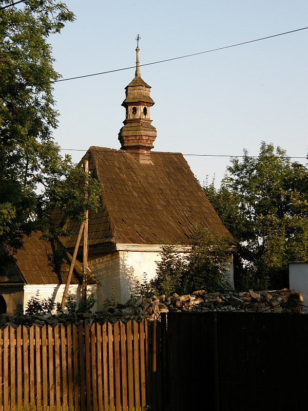 Kurozwęki stary kościółek.jpg